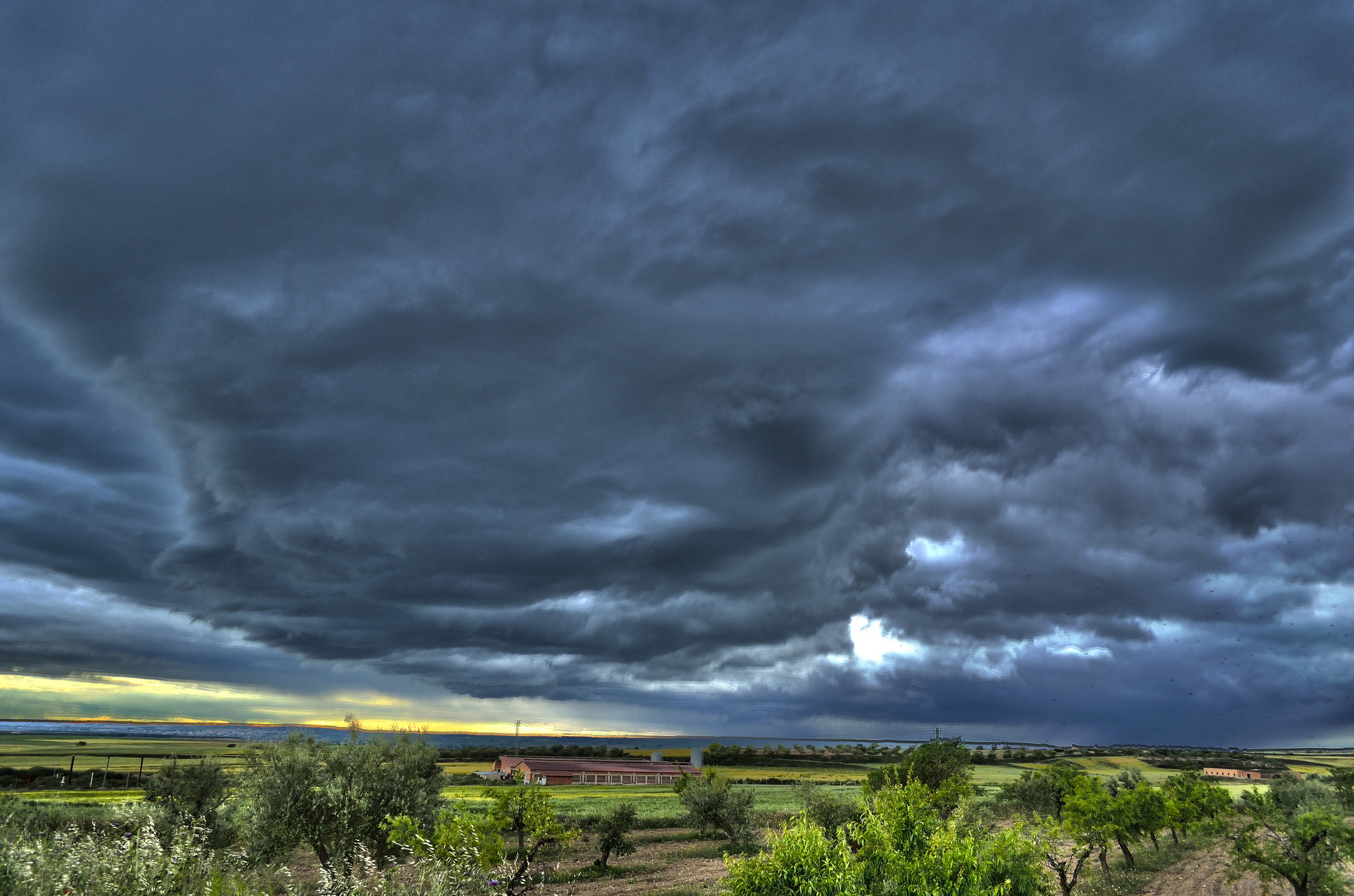 stormy-weather-ihategreenbeans-blog-of-lincee-ray